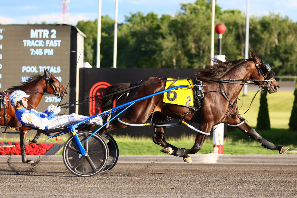 Wicked N Single and James MacDonald winning the Tompkins-Geers. 