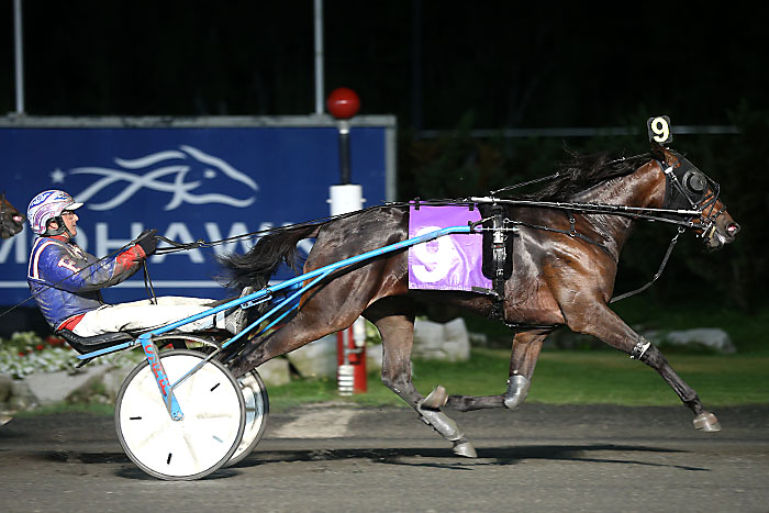 _05 EMOTICON HANOVER RC.jpg